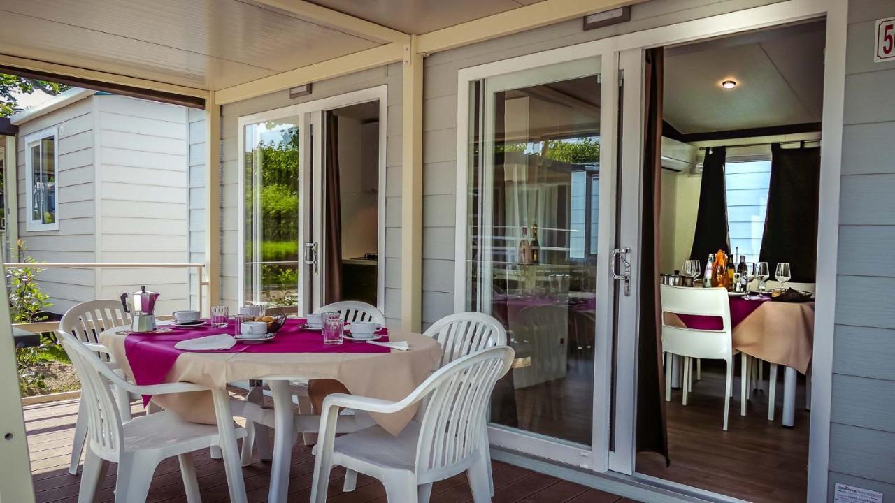 Camping Belvedere Lazise Exterior photo