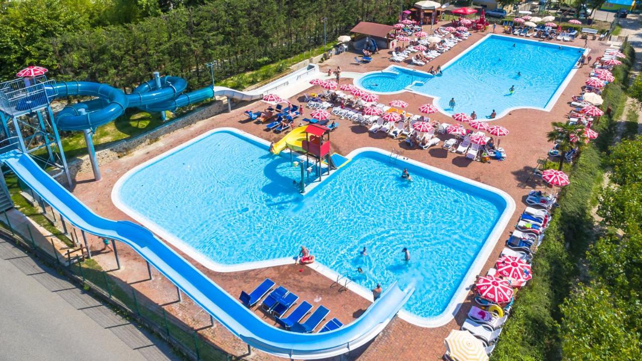 Camping Belvedere Lazise Exterior photo